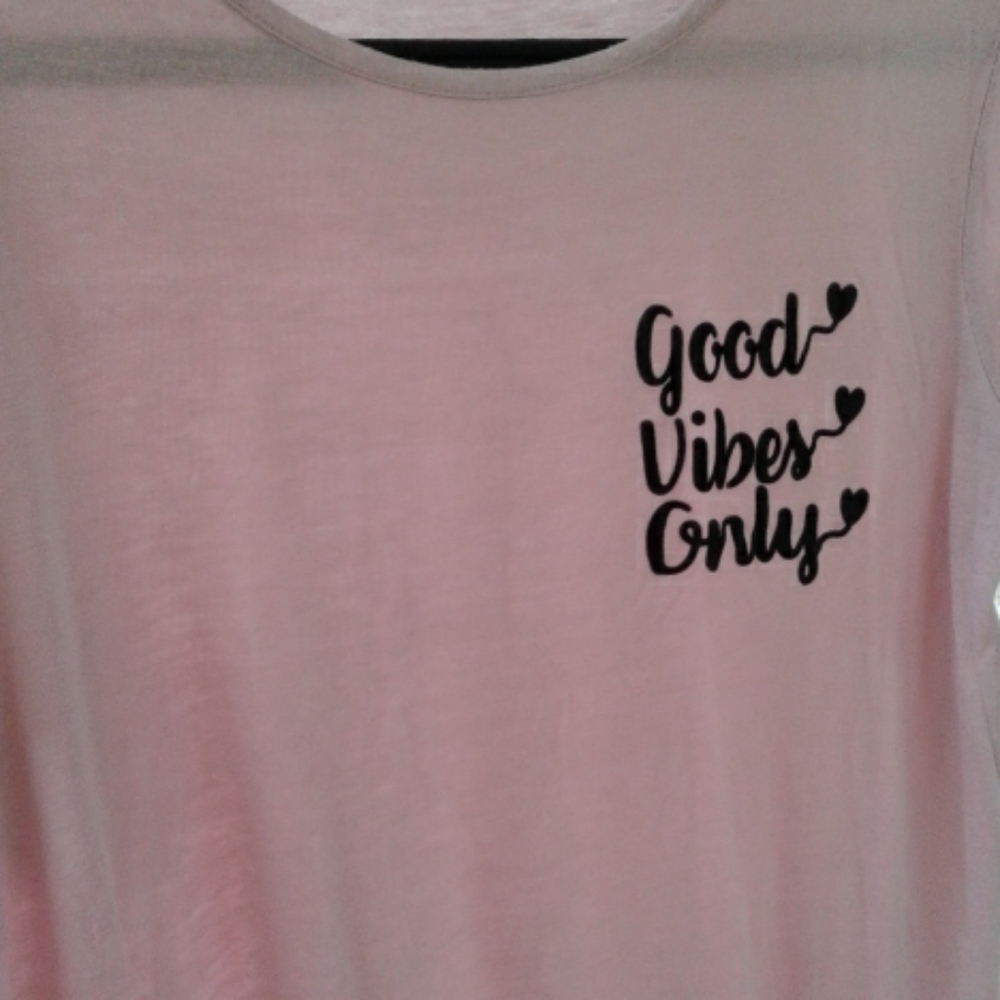 Good Vibes Only Tee